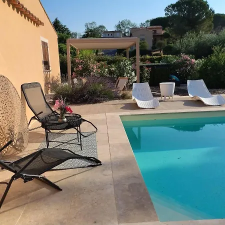 Pool, Tennis, Sauna Et Balneo In The Little Forest Pennautier