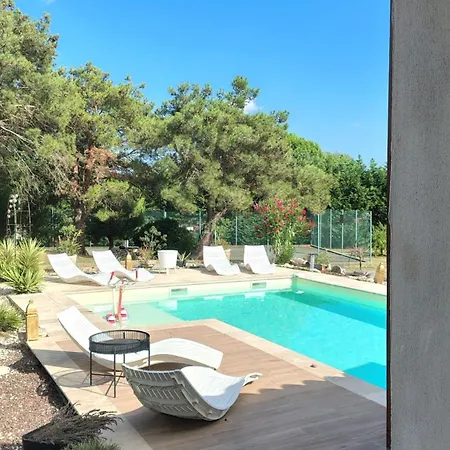 Pool, Tennis, Sauna Et Balneo In The Little Forest *