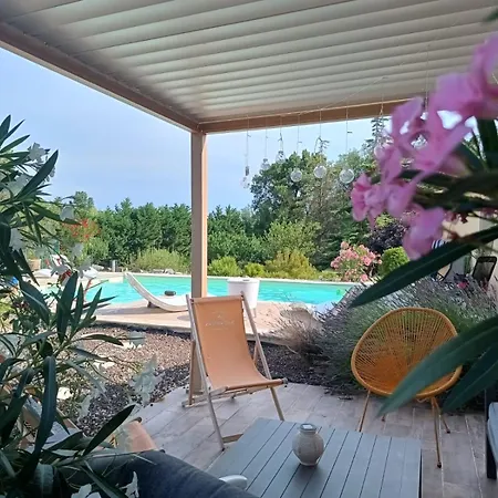 فيلة Pool, Tennis, Sauna Et Balneo In The Little Forest