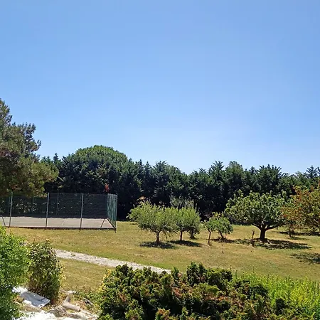 Pool, Tennis, Sauna Et Balneo In The Little Forest فيلة